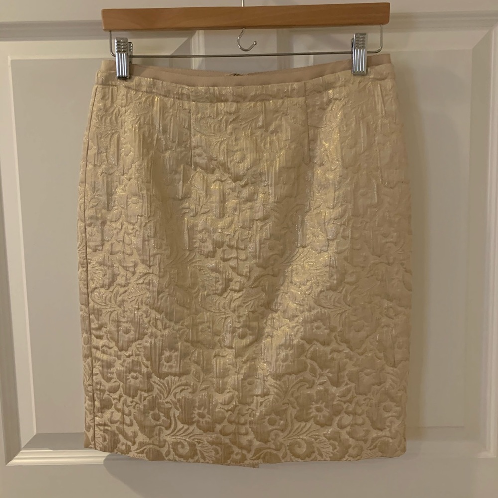 Anne Taylor LOFT Gold Patterned Lined Skirt